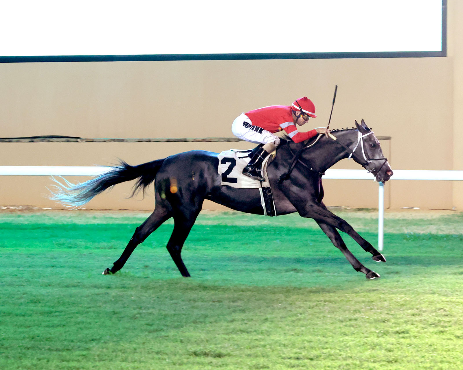 LA FANTASTICA WINS DECISIVELY AGAINST THREE-TIME REMINGTON PARK HORSE OF MEET MISS CODE WEST